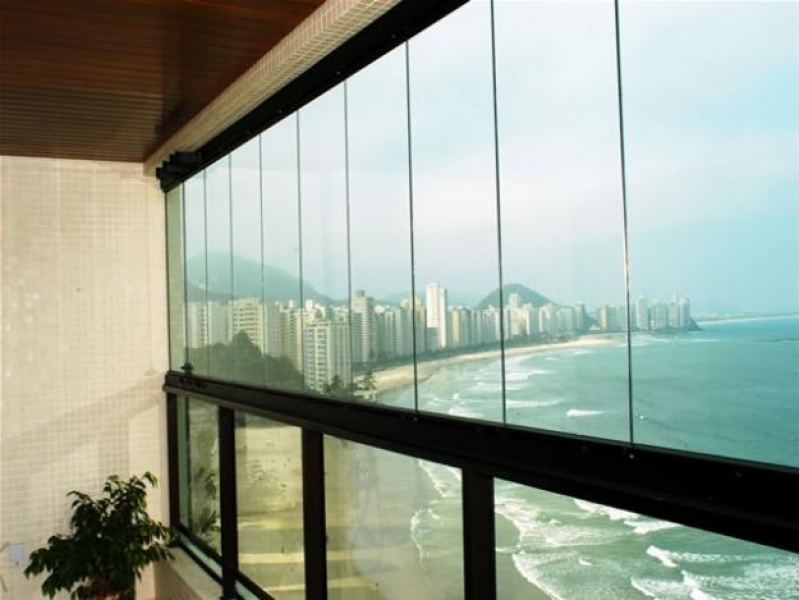 Envidraçamento para Sacada com Vidro Reflexivos Parque São Jorge - Envidraçamento de Sacada